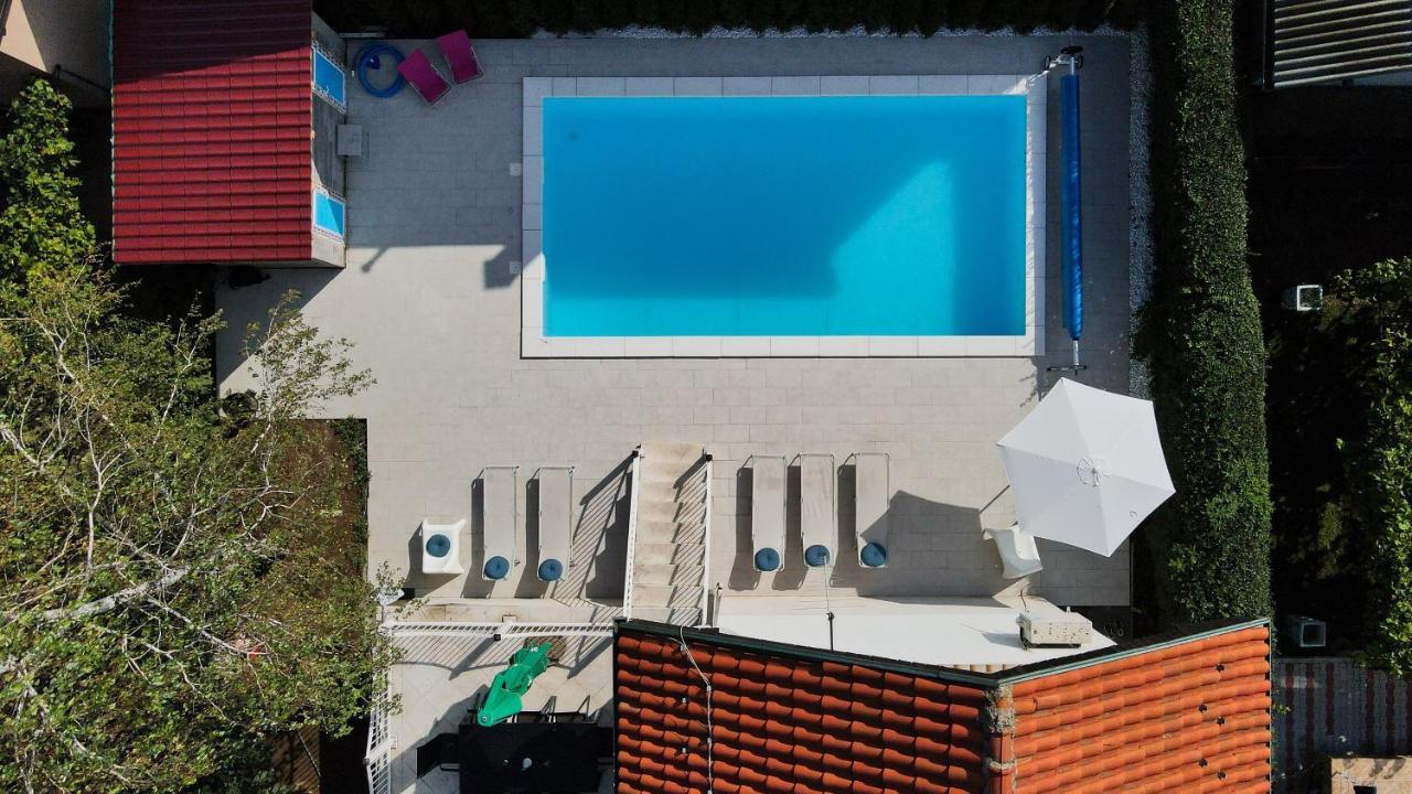 Villa Mina Kladovo, 5-Bedroom Villa With Pool For Up To 12 People Bagian luar foto