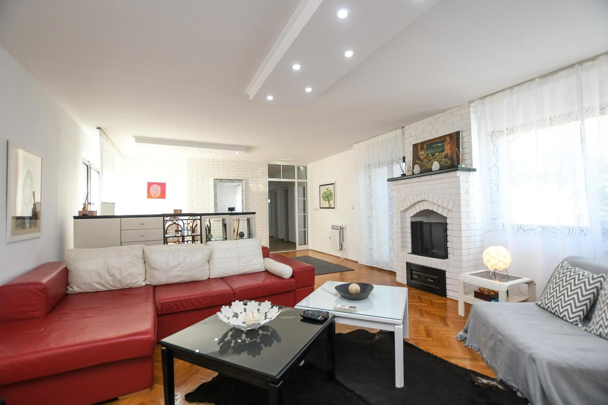 Villa Mina Kladovo, 5-Bedroom Villa With Pool For Up To 12 People Bagian luar foto